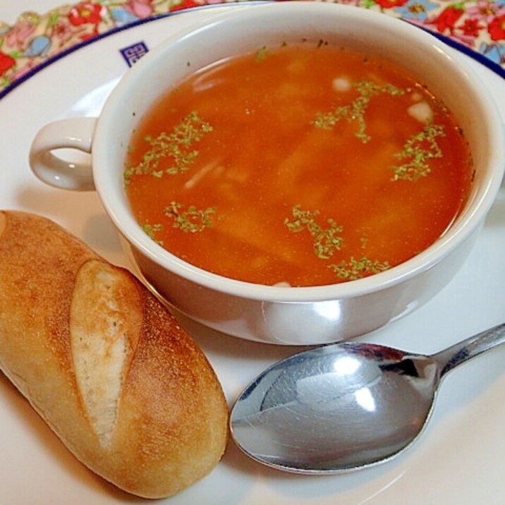 コンソメケチャでミネストローネ風スープ＆プチパン♬